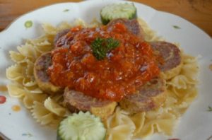 Rollade-Saus-Tomat-Pasta-Parfale